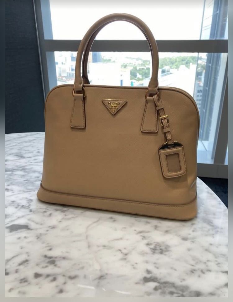Prada Saffiano Lux Promenade Bag (Medium), Luxury, Bags & Wallets