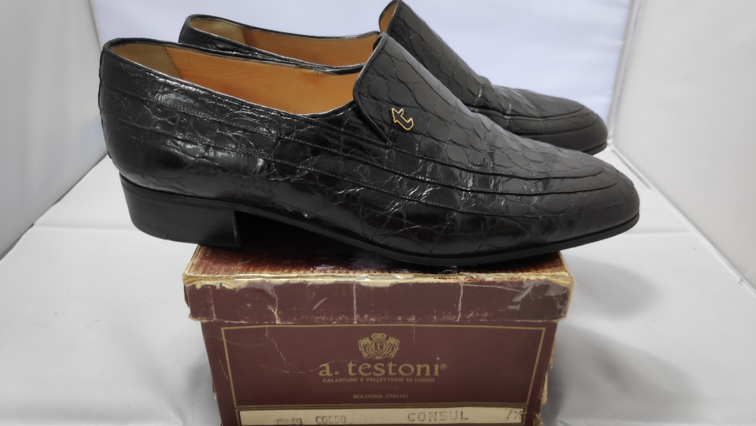Pre owned a. Testoni Black Crocodile Leather shoes Men s Fashion