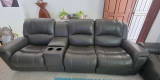 (Category: ) located in . Submitted by leny1974 (Listing ID 1094159401, Image 1). Description: .