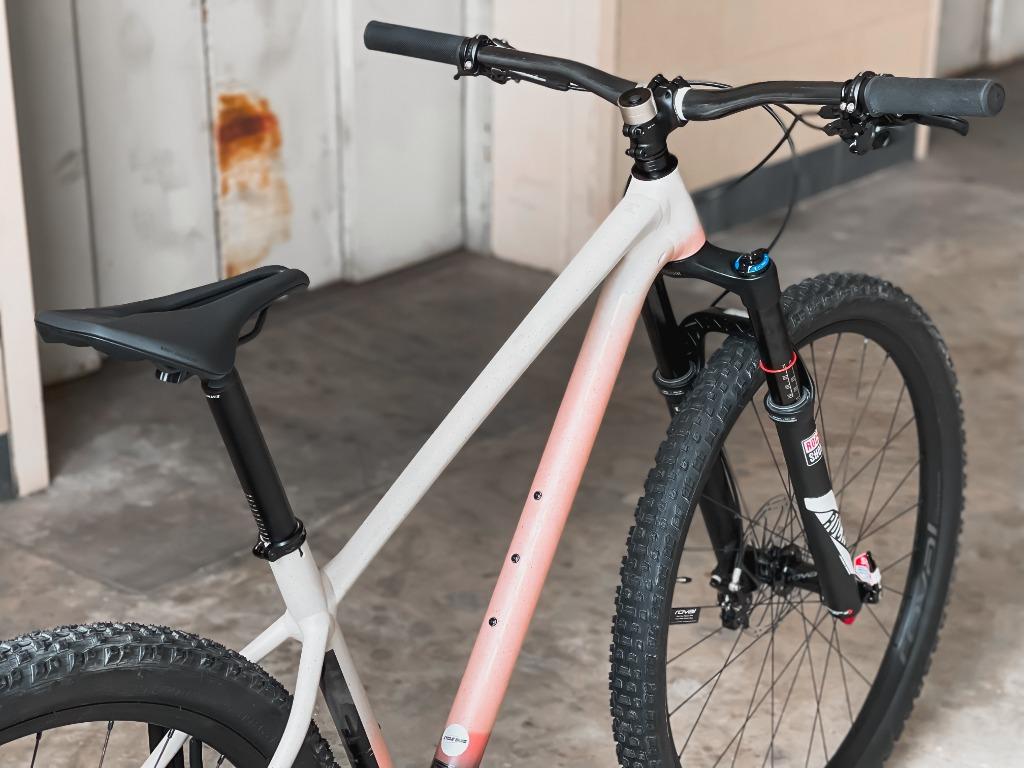 Specialized Chisel Size M SRAM NX Eagle Shimano XT Sports Equipment Bicycles Parts Bicycles on Carousell