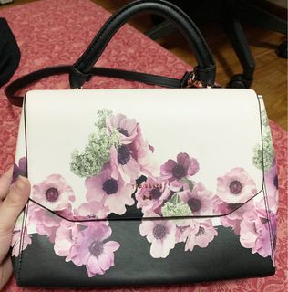 (Category: ) located in . Submitted by bellestrove (Listing ID 1094297473, Image 1). Description: .