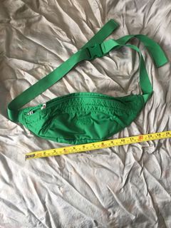 （分類：）位於 。 由 cacaff 提交（商品編號 1094239568，圖片 1）。簡介： 。