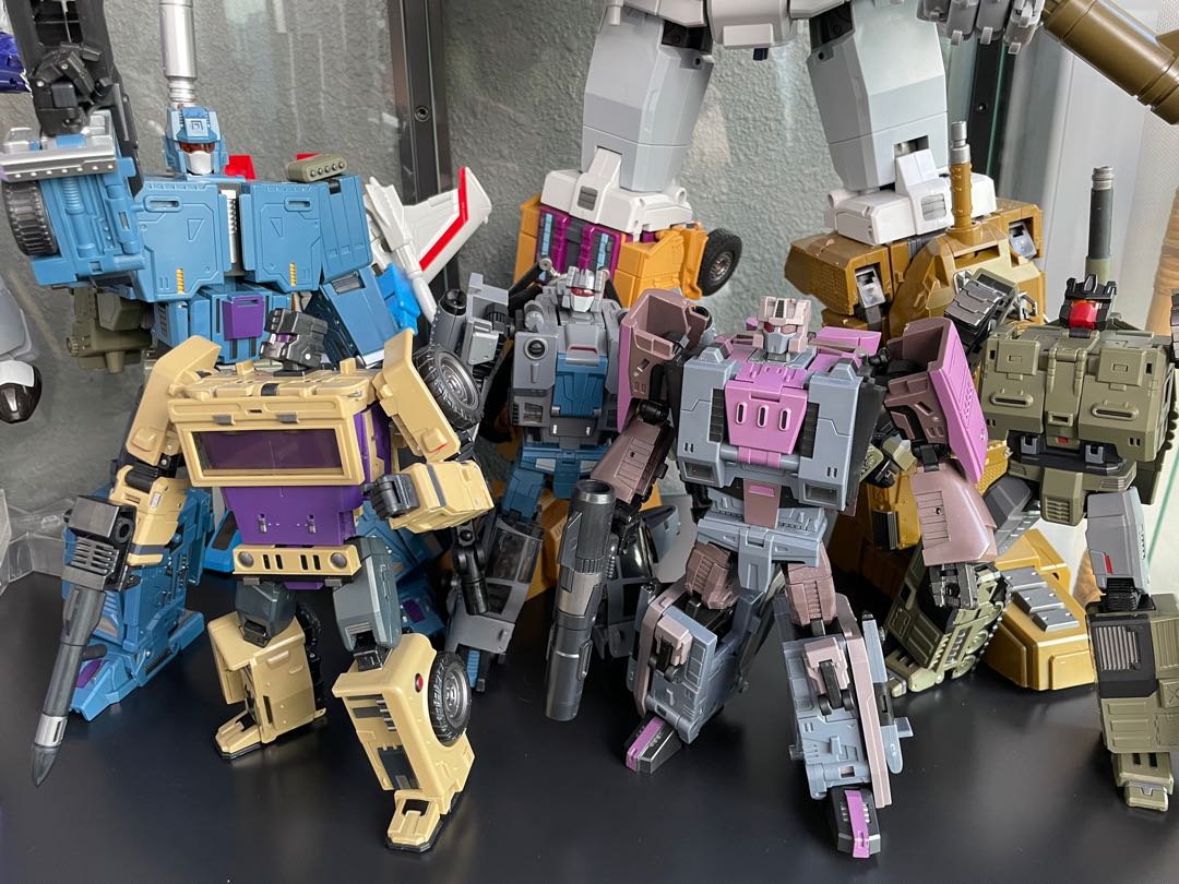 Unique Toys Combaticons Bruticus Transformers