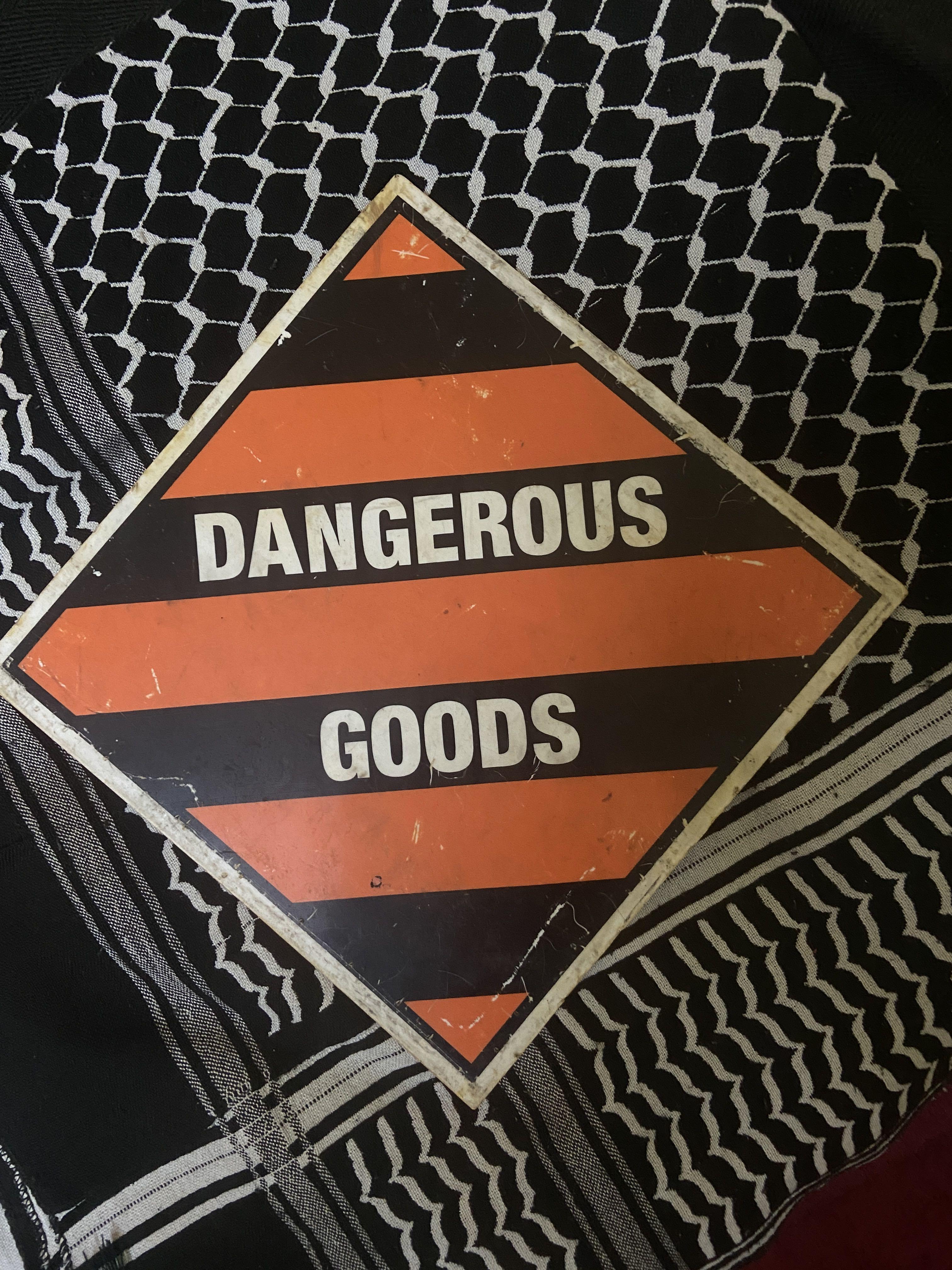 Vintage safety sign, Hobbies & Toys, Collectibles & Memorabilia, Vintage Collectibles on Carousell