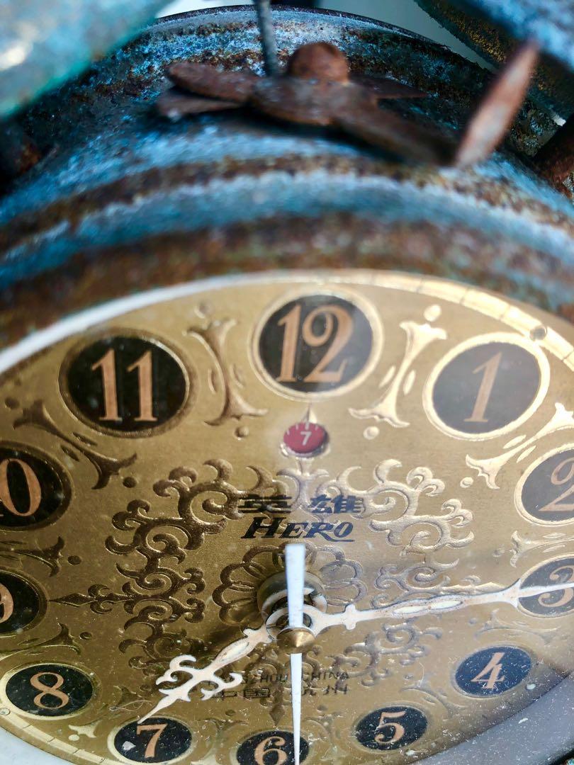 Vintage Hero Alarm Clock Gold face/Hangzhou Mechanical, Hobbies