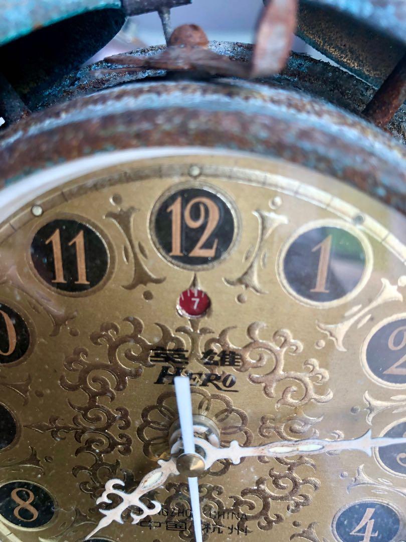 Vintage Hero Alarm Clock Gold face/Hangzhou Mechanical, Hobbies