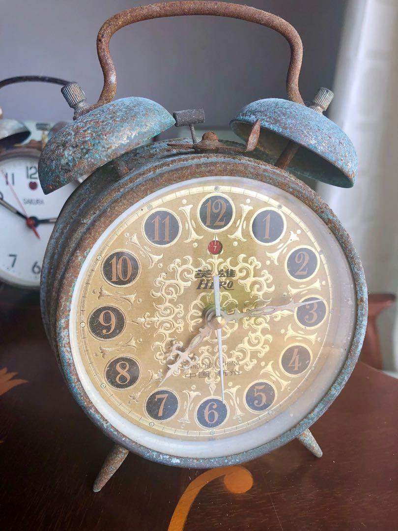 Vintage Hero Alarm Clock Gold face/Hangzhou Mechanical, Hobbies