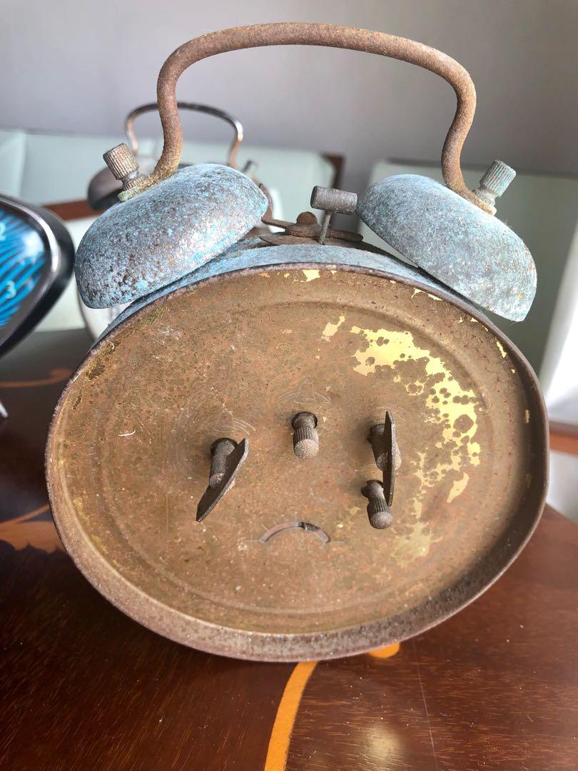 Vintage Hero Alarm Clock Gold face/Hangzhou Mechanical, Hobbies