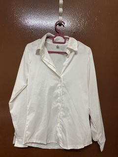 (Category: ) located in . Submitted by preloved_item01 (Listing ID 1094303111, Image 1). Description: .