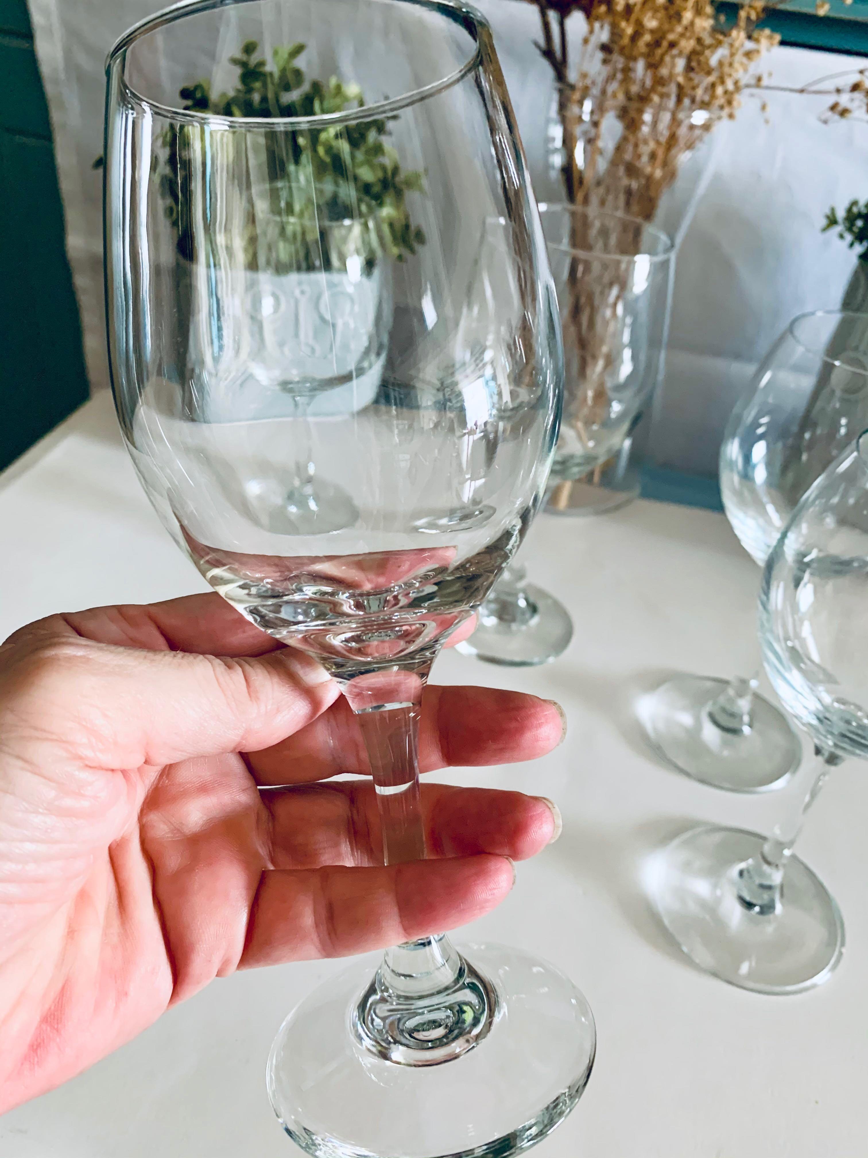 5x Crate & Barrel Wine Glasses, TV & Home Appliances, Kitchen