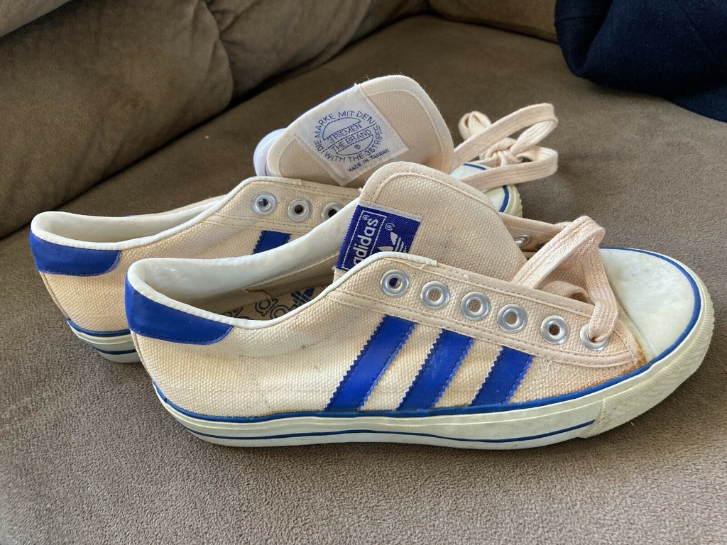 Adidas shooting hot sale shoes