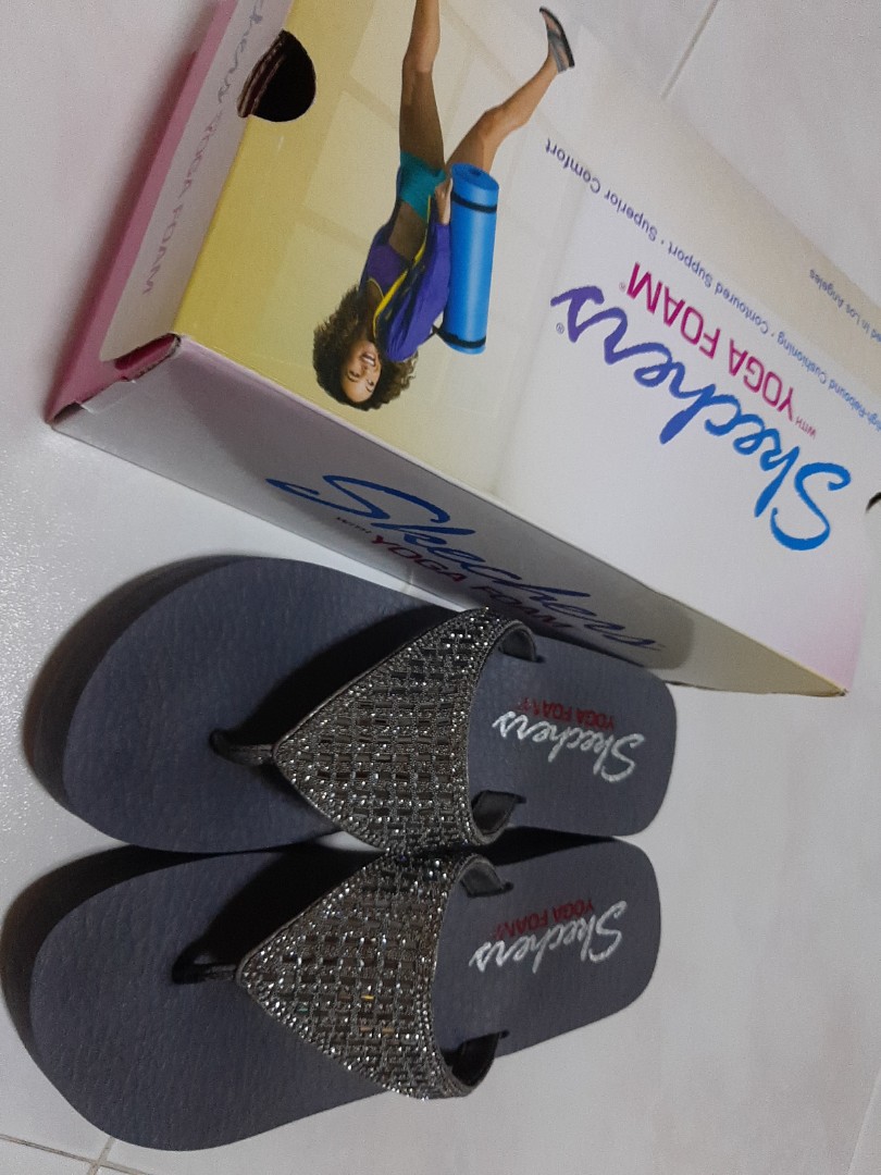 Skechers yoga foam beige clearance