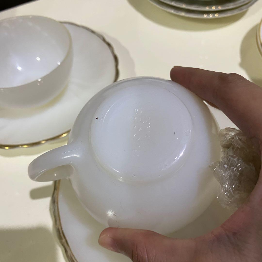 Arcopal cup and saucer Duo (Category: Coffee & Tea Tableware) located in Quezon City. Submitted by kb0030 (Listing ID 1094377622, Image 3). Description: ARCOPAL NO CHIPS BUT WITH GOLD RUBS As set of 2 duos for 400 pesos.