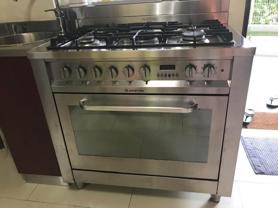 ARISTON 90CM PROFESSIONAL FREESTANDING COOKER Electric Oven/Gas Hob