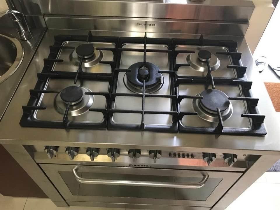 ARISTON 90CM PROFESSIONAL FREESTANDING COOKER Electric Oven/Gas Hob