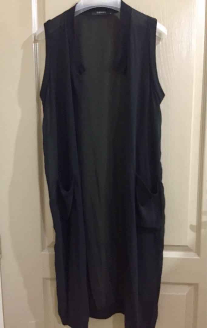 Black Sleeveless See-Through Cover-up (Category: Coats, Jackets and Outerwear) located in Pasig City. Submitted by greentee_ (Listing ID 1094414804, Image 1). Description: Used once: in very good condition.