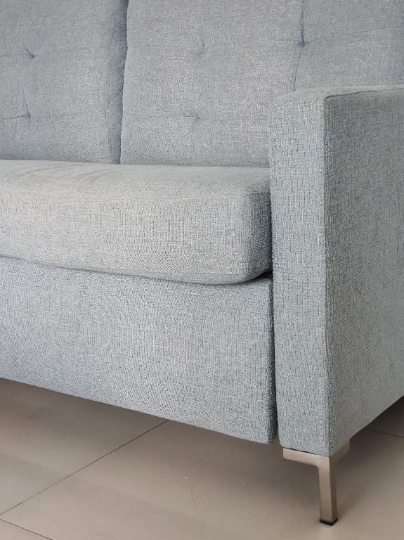 Bowen queen shop tufted sleeper sofa