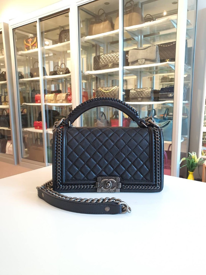 Chanel boy bag top handle shop