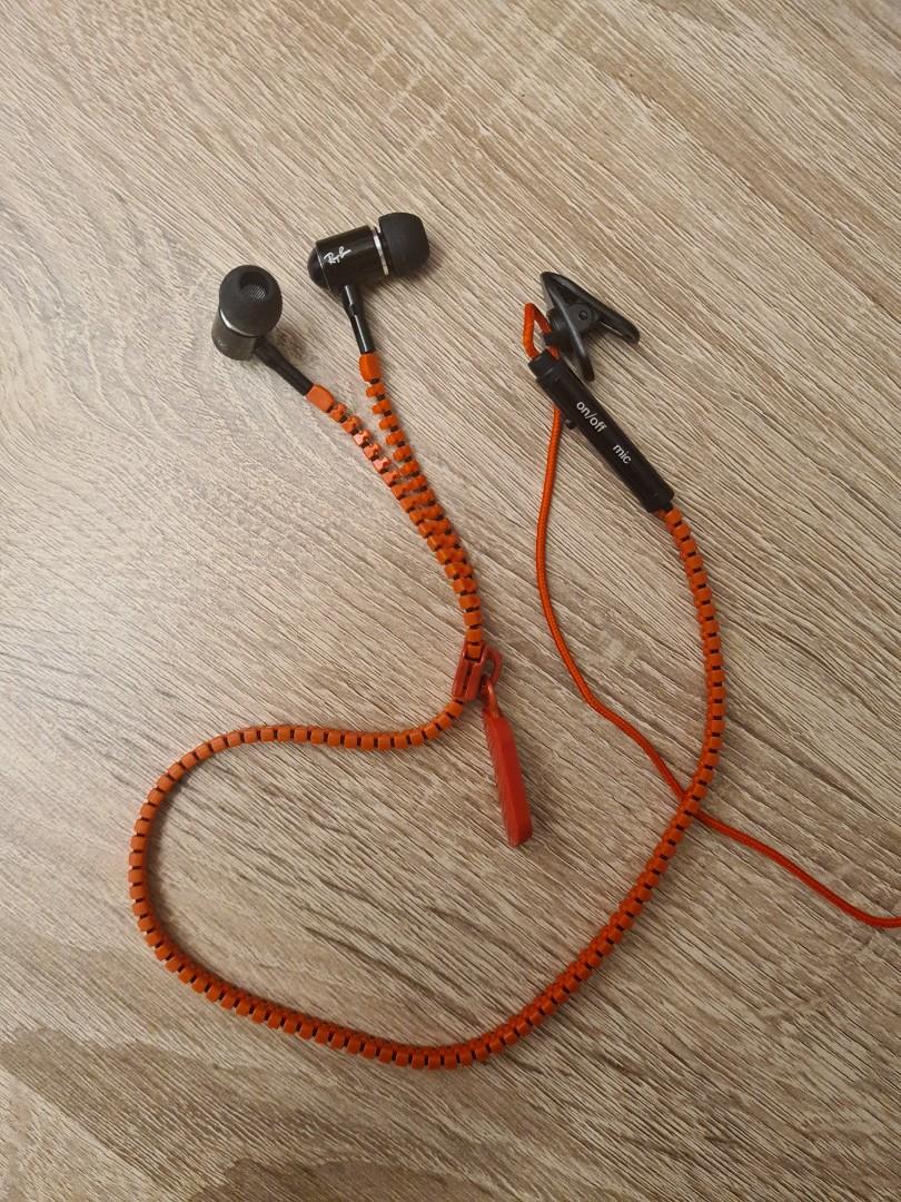 Ray deals ban earphones