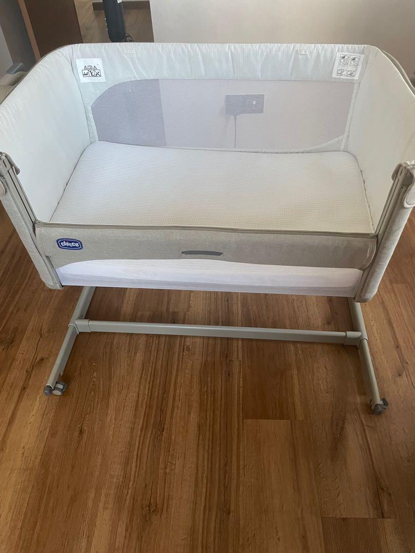 Chicco Magic Cot Clearance , Babies & Kids, Baby Nursery & Kids