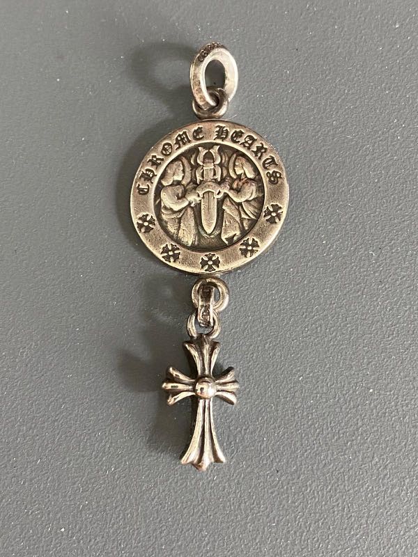 Chrome Hearts Cross Pendant Men S Fashion Watches Accessories Jewelry On Carousell Chrome Hearts Cross Pendant Men S Fashion Watches Accessories Jewelry On Carousell