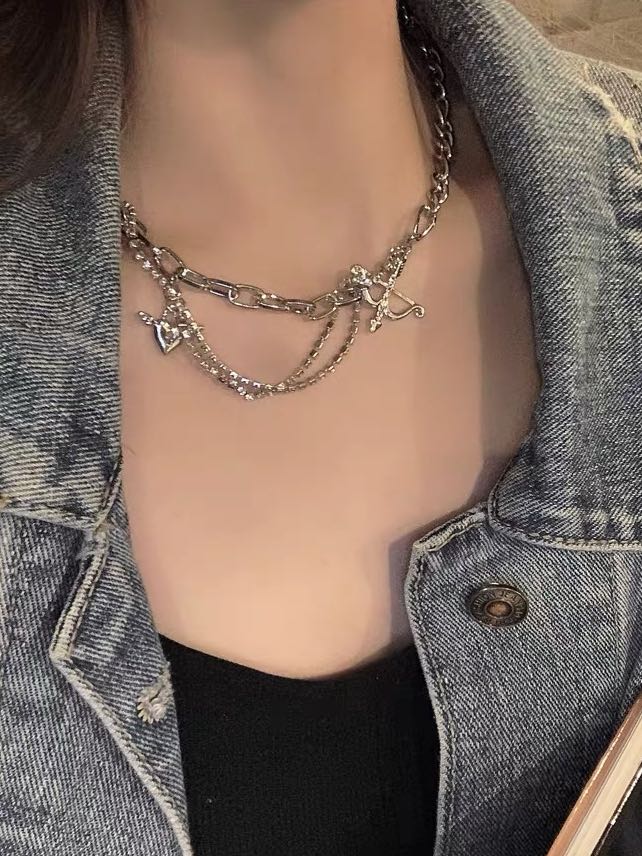 Chunky silver chain top necklace