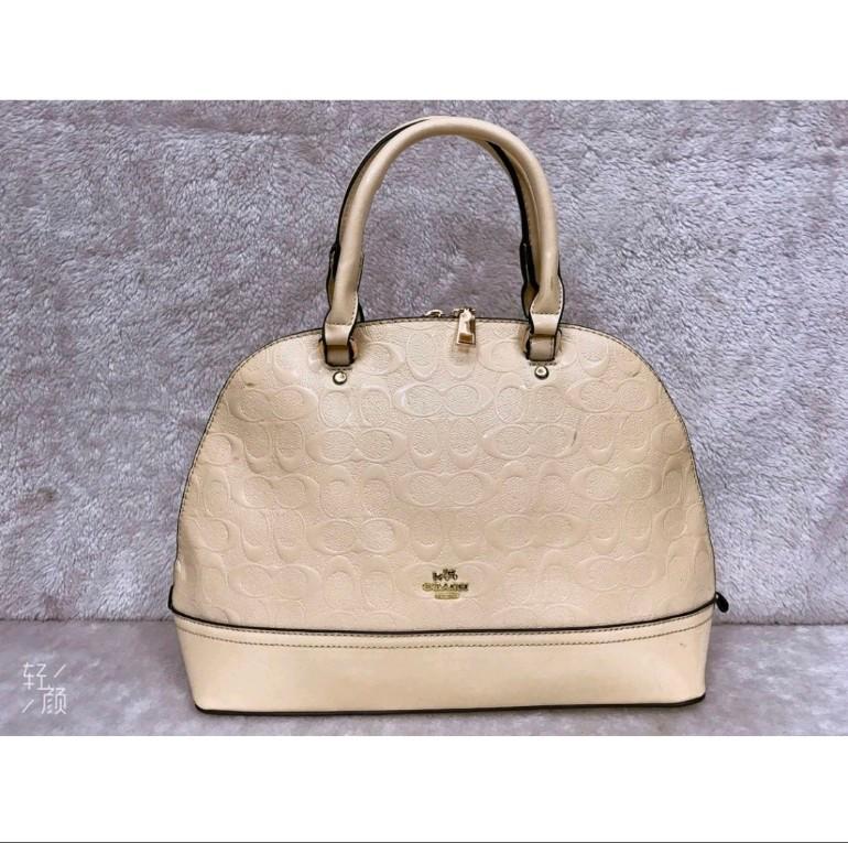 Coach Alma (Category: Luxury Bags & Wallets) located in Bay. Submitted by jesalayn22 (Listing ID 1094508296, Image 1). Description: Selling my coach alma(with sling), 500 pesos only, 550 shopee checkout. No issue, almost brandnew. Never used 🥰.