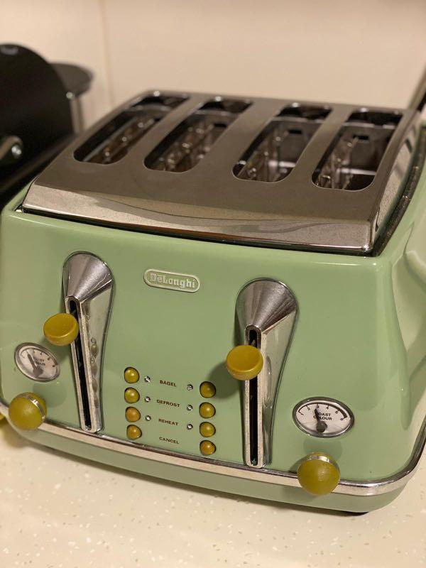 DeLonghi retro style 4slice toaster, TV & Home Appliances, Kitchen