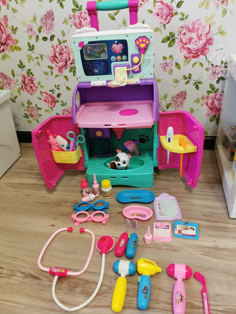 Doc mcstuffins pet rescue store mobile playset