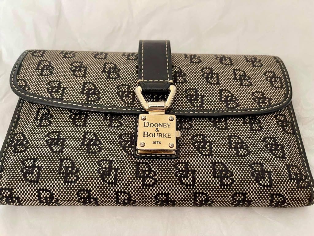dooney and bourke wallets