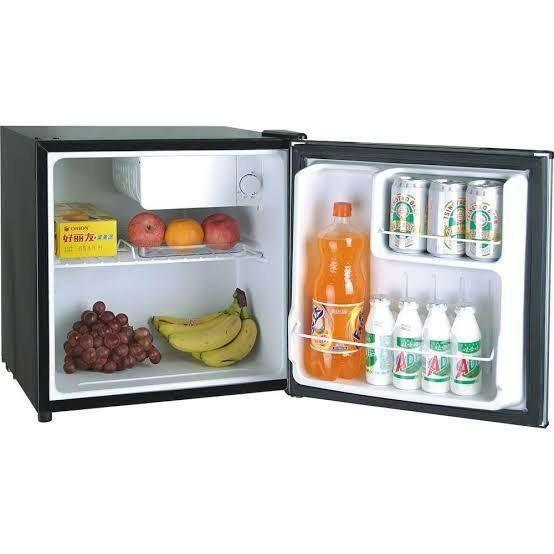 EZY 1.7 cu. ft mini refrigerator, TV & Home Appliances, Kitchen