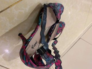 (Category: ) located in . Submitted by angeldeclutter (Listing ID 1094365817, Image 1). Description: .