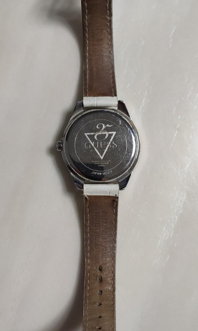 GUESS (Category: Women's Watches) located in Singapore. Submitted by lelongangela61 (Listing ID 1094484501, Image 3). Description: .