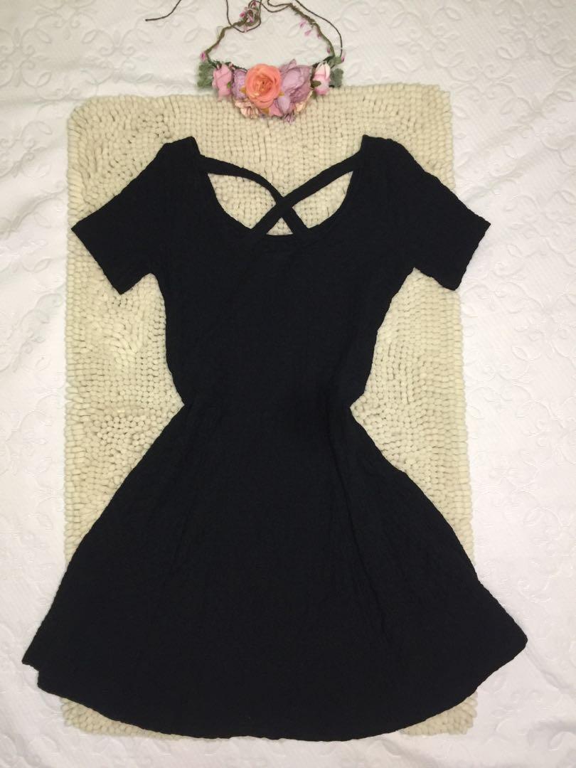 H&m divided outlet black dress