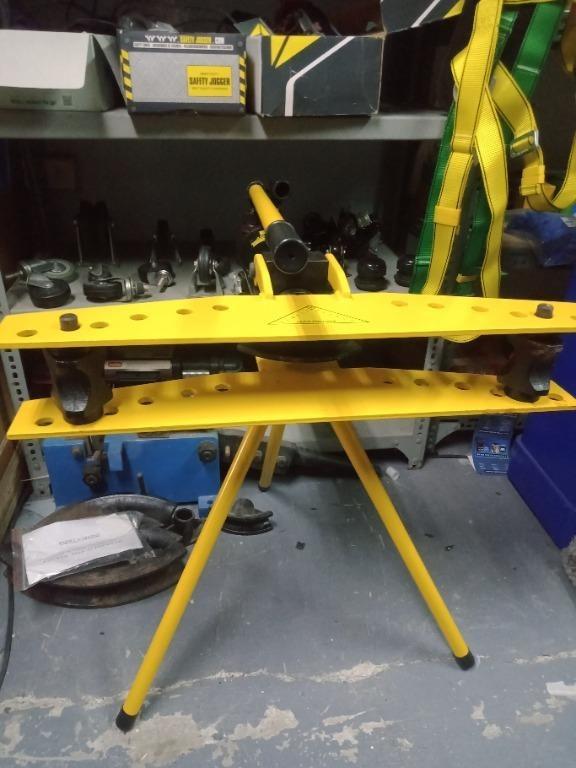 MANUAL PIPE BENDER WITH TRIPOD STAND, Commercial & Industrial