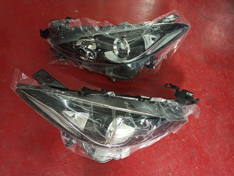 Mazda 3 Standard 20142018 headlamp / head lamp / head light , Car