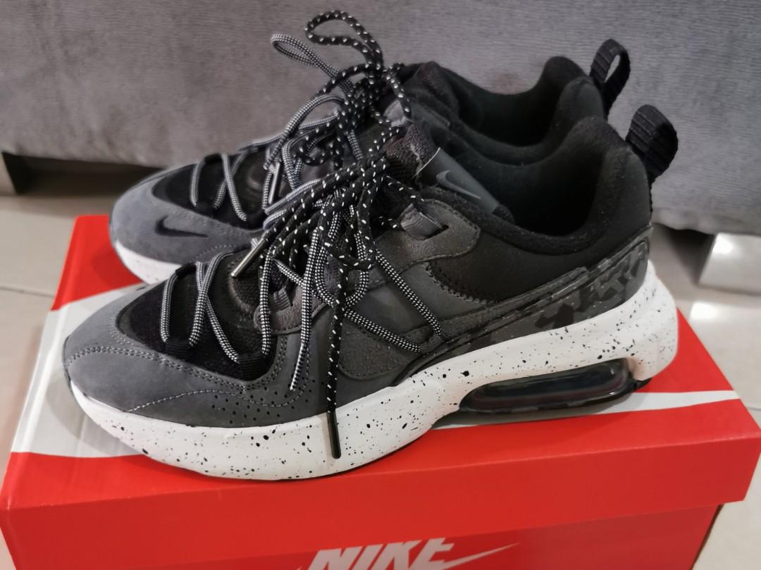 Nike Air Max Viva, Women's Fashion, Footwear, Sneakers on Carousell