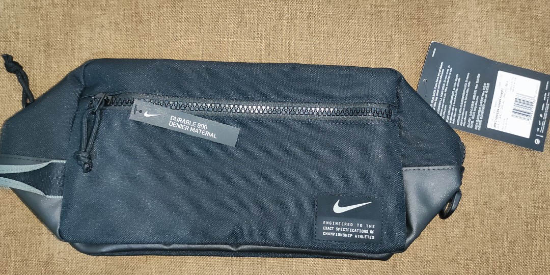 Nike utility training best sale shoe tote bag