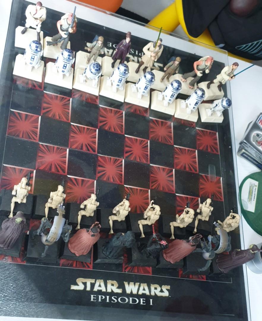 RARE and VINTAGE Star Wars Episode I Phantom Menace Chess Set