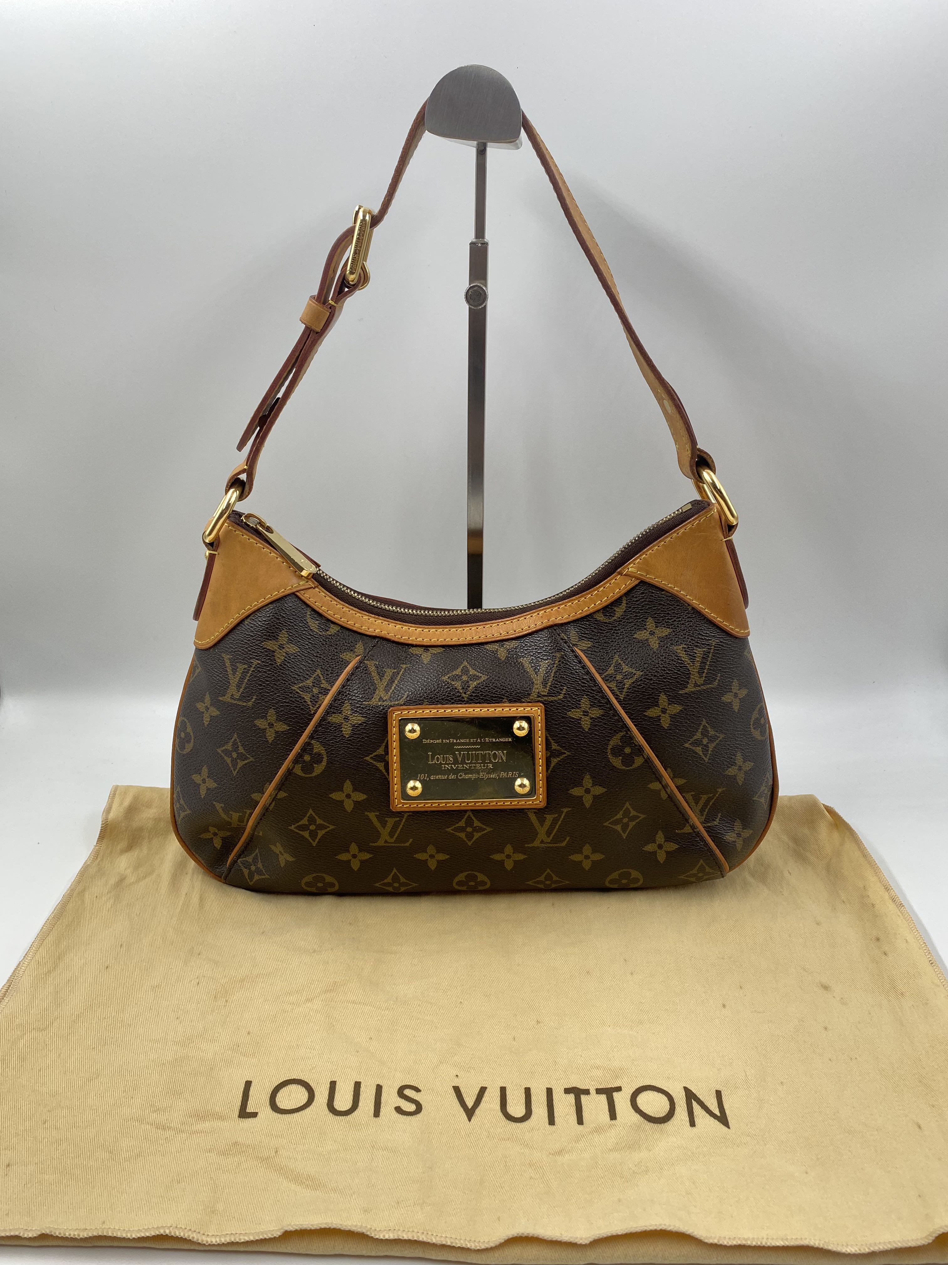 RARE* Louis Vuitton LV Thames PM Galleria Shoulder Bag, Luxury