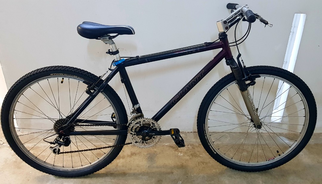 Giant carbon fiber mountain bike deals