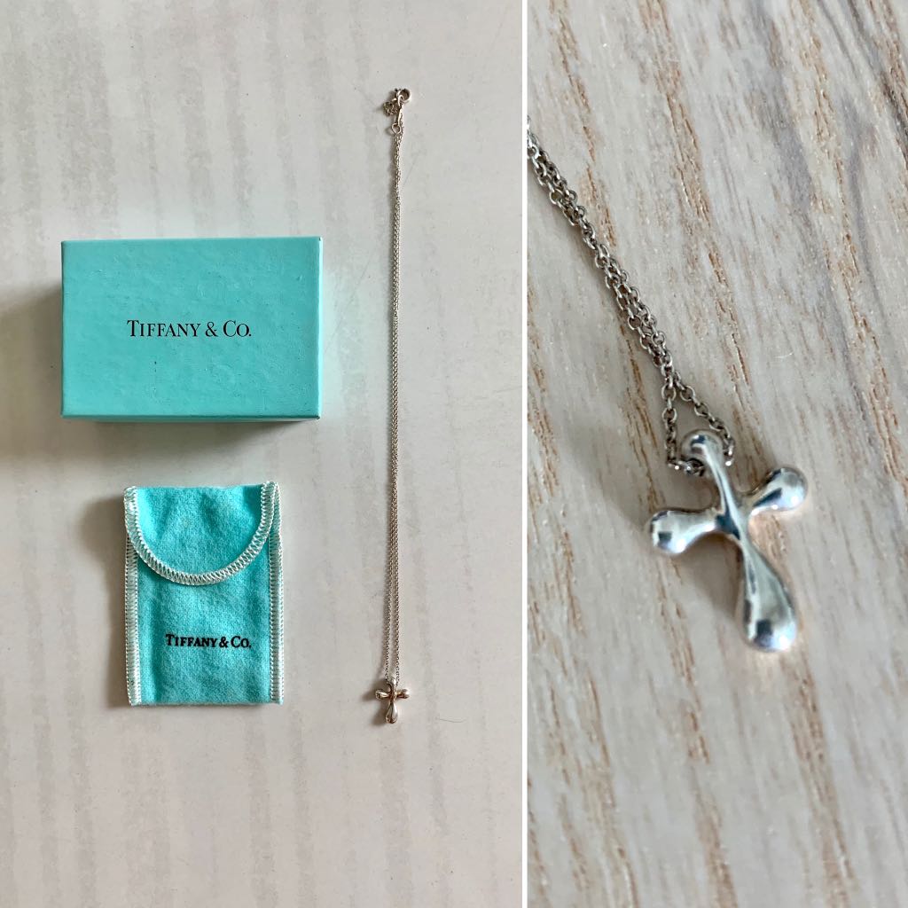 Tiffany and co elsa shop peretti cross necklace