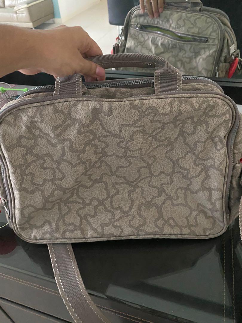Tous computer sales bag