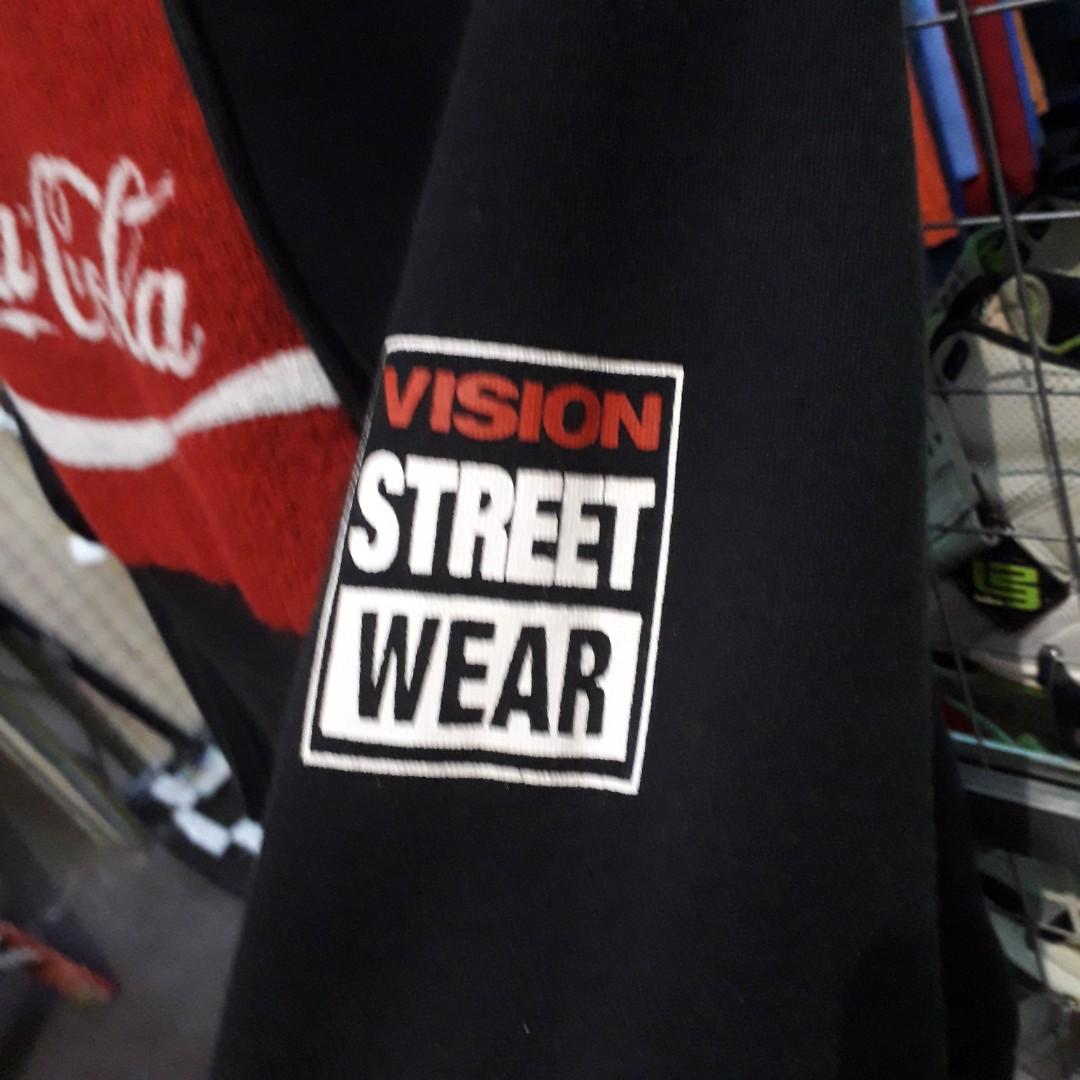 coca cola (Category: Tshirts & Polo Shirts) located in Kuching. Submitted by bestload (Listing ID 1094484730, Image 3). Description: vision streetwear x coca cola hoodie..p20 l 26....