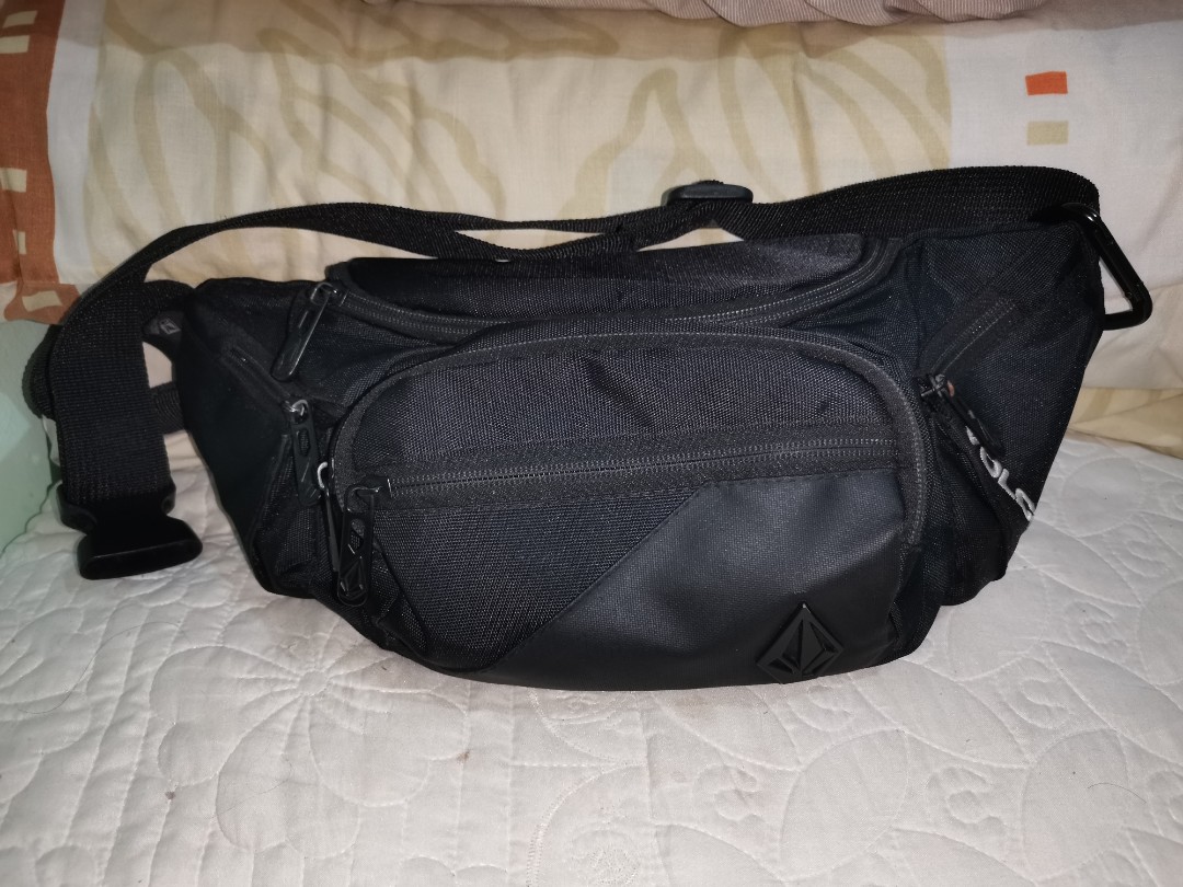 Volcom Belt Bag, Men's Fashion, Bags 