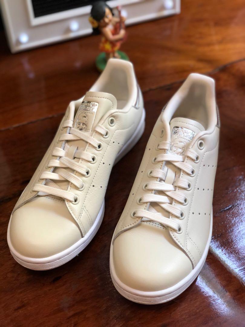 Stan smith beige sales croco
