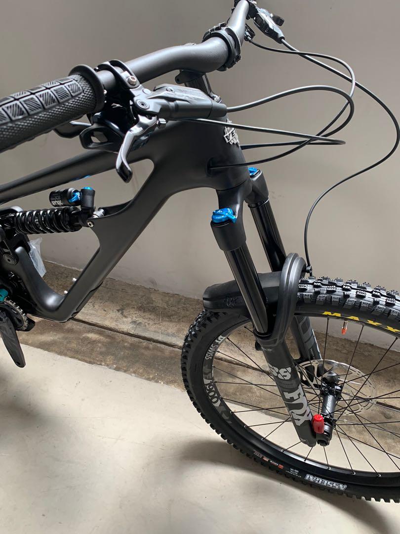 Brand new YETI SB165 2021 model full bike ready stock