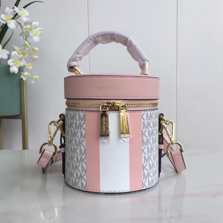Michael kors bedford bucket on sale