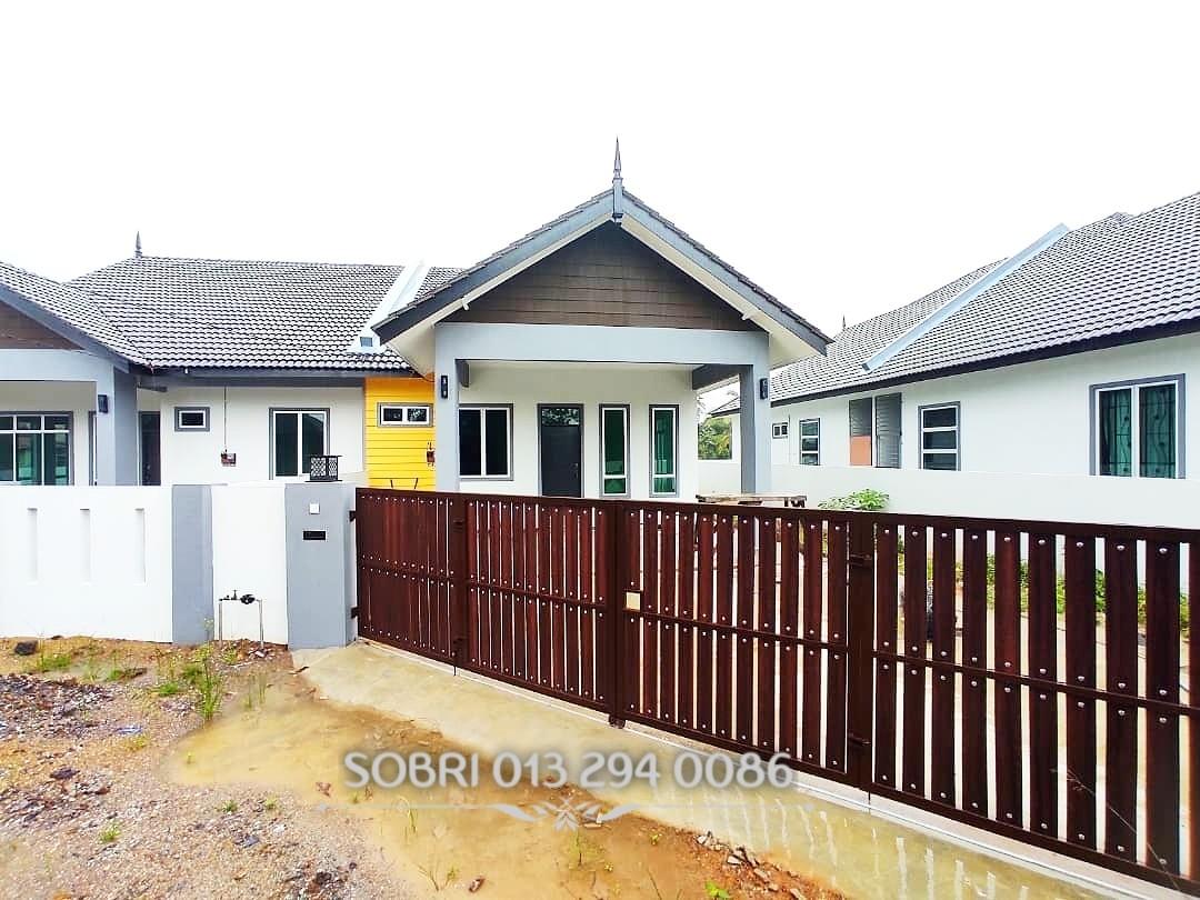 Semi D Baru 4 Bilik Tepi Jalan Utama Kg Gong Pipit Gelugur Kedai Kuala Terengganu Untuk Dijual Property For Sale On Carousell