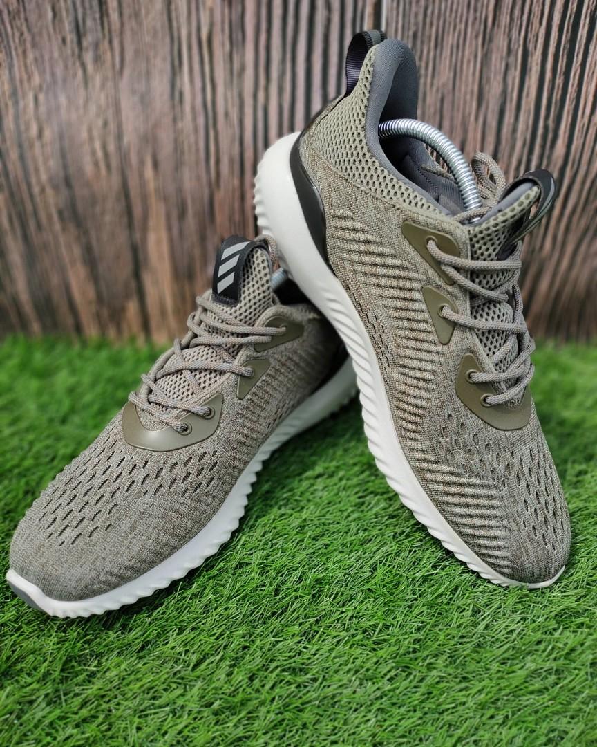 Adidas alphabounce hijau 2025